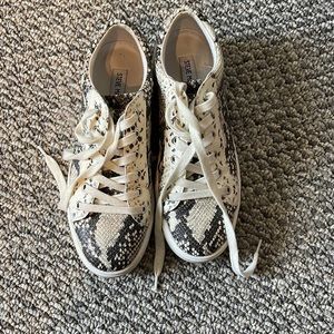 Steve Madden sneakers